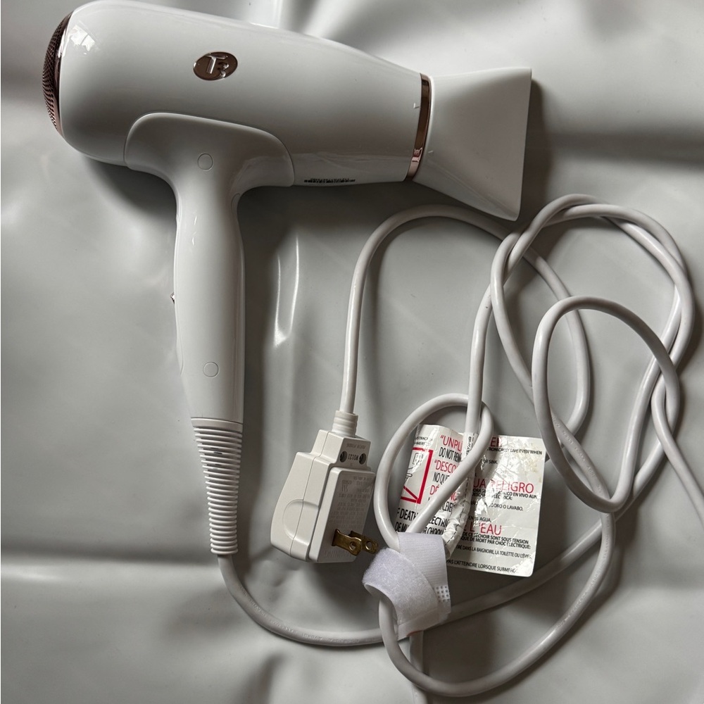 T3 White Hair Dryer
